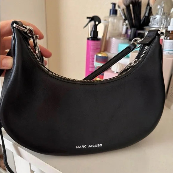 Marc Jacobs Black Shoulder Bag - Picture 6 of 8